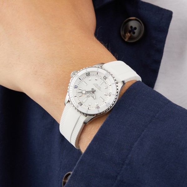 Replica Breitling Superocean Unisex Automatic White Rubber Watch A17377211A1S1 - Image 6